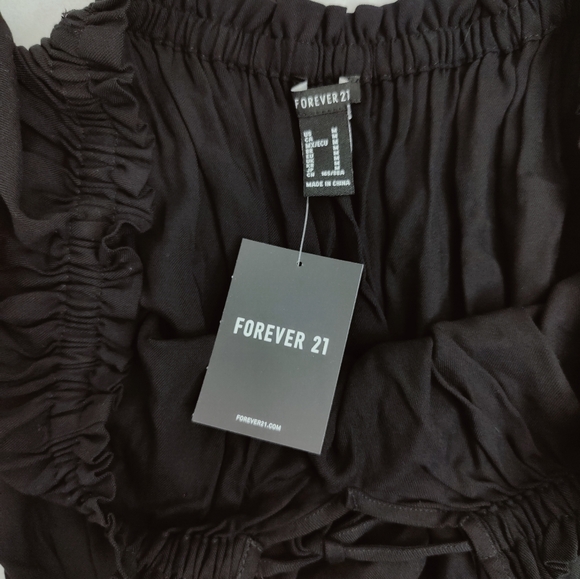 NWT Forever 21 Black Woven Off Shoulder Blouse Top Sz M - Picture 10 of 11